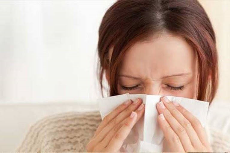 El Ministerio de Salud agregó a la rinitis/congestión nasal como uno de los síntomas para definir un caso sospechoso de coronavirus.